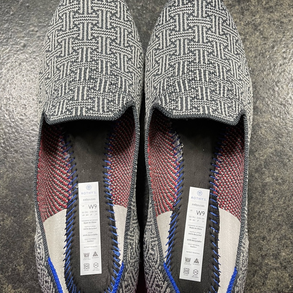 Rothys EUC Charcoal Grid Loafers Size 9